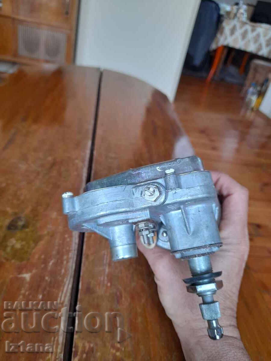 Delivery of Old windshield wiper motor