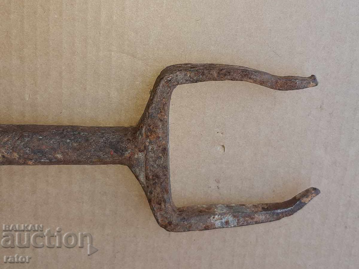 Old anvil for sharpening scythes, tool - 5