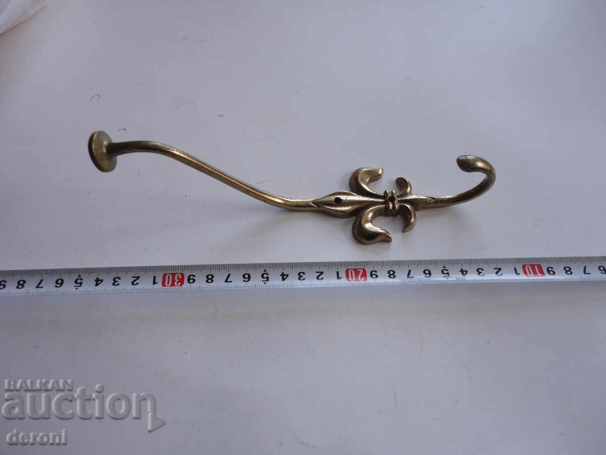 Uimitor cuier german din bronz 2 Uimitor cuier german din bronz 2