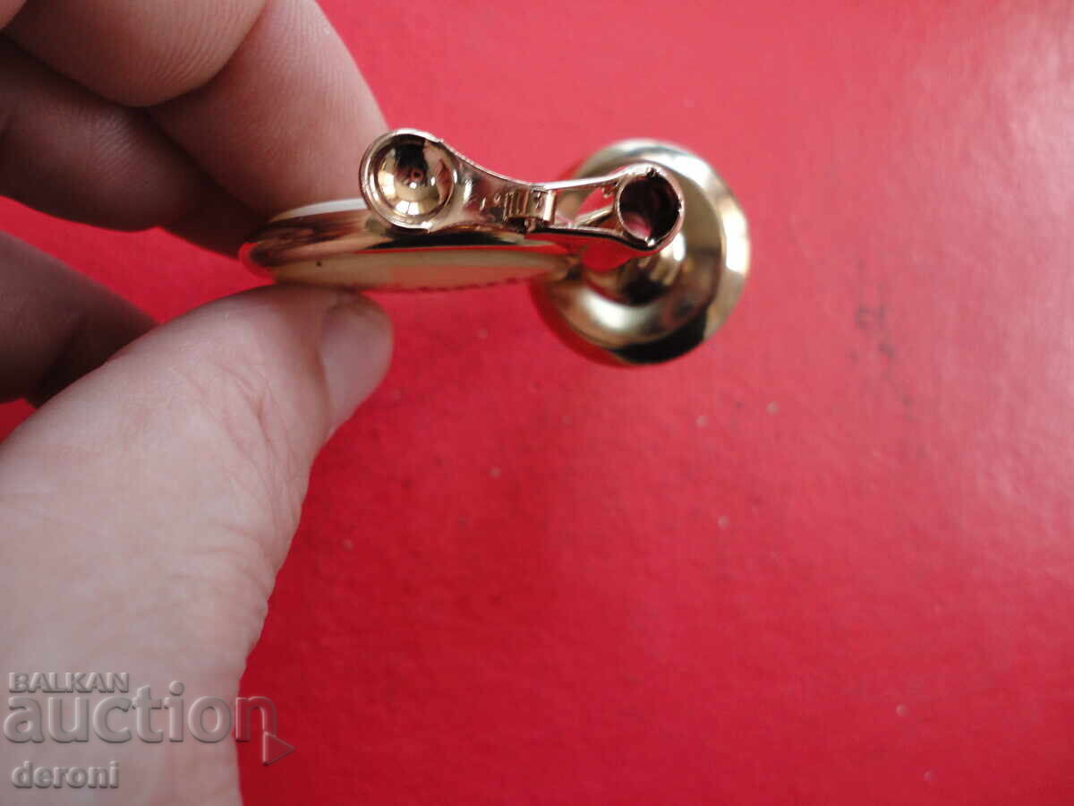 Аукцион Страхотен дозатор за алкохол лиек Аукцион Страхотен дозатор за алкохол лиек