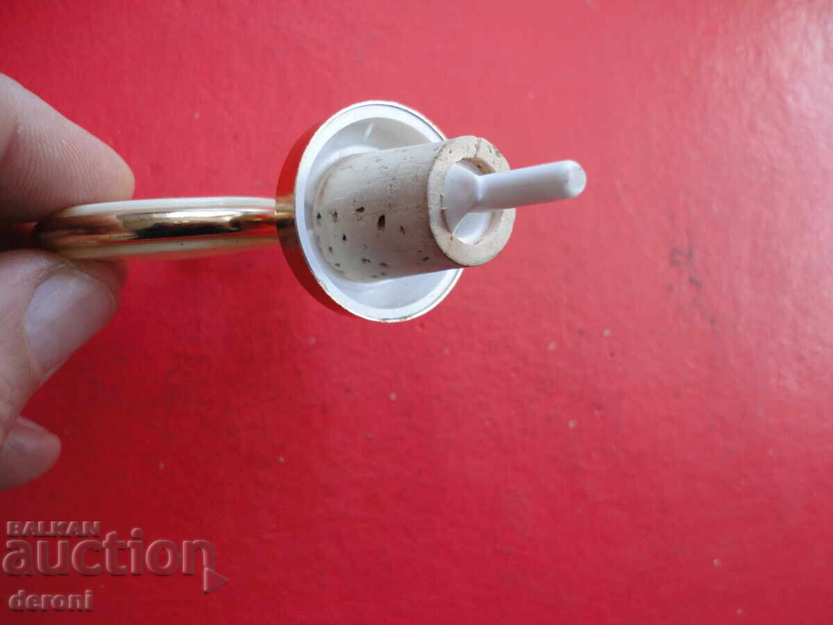 Доставка на Страхотен дозатор за алкохол лиек Доставка на Страхотен дозатор за алкохол лиек