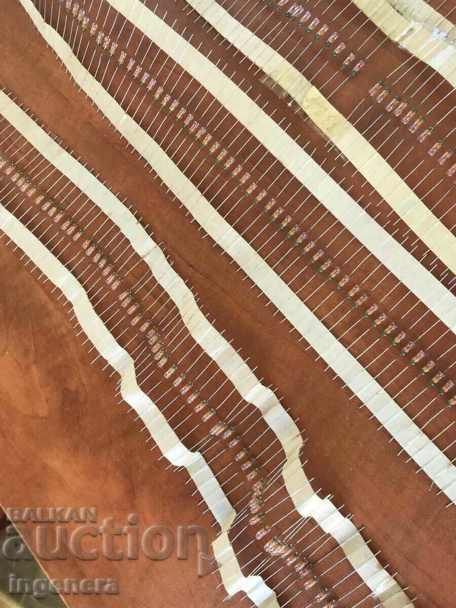 GERMANIUM DIODE POINT SFD 110 NEW OVER 600 PCS - 6 GERMANIUM DIODE POINT SFD 110 NEW OVER 600 PCS - 6