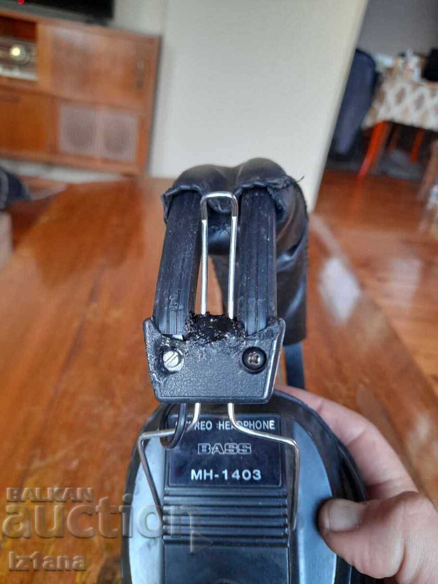 Delivery of Old Bass Headphones Delivery of Old Bass Headphones