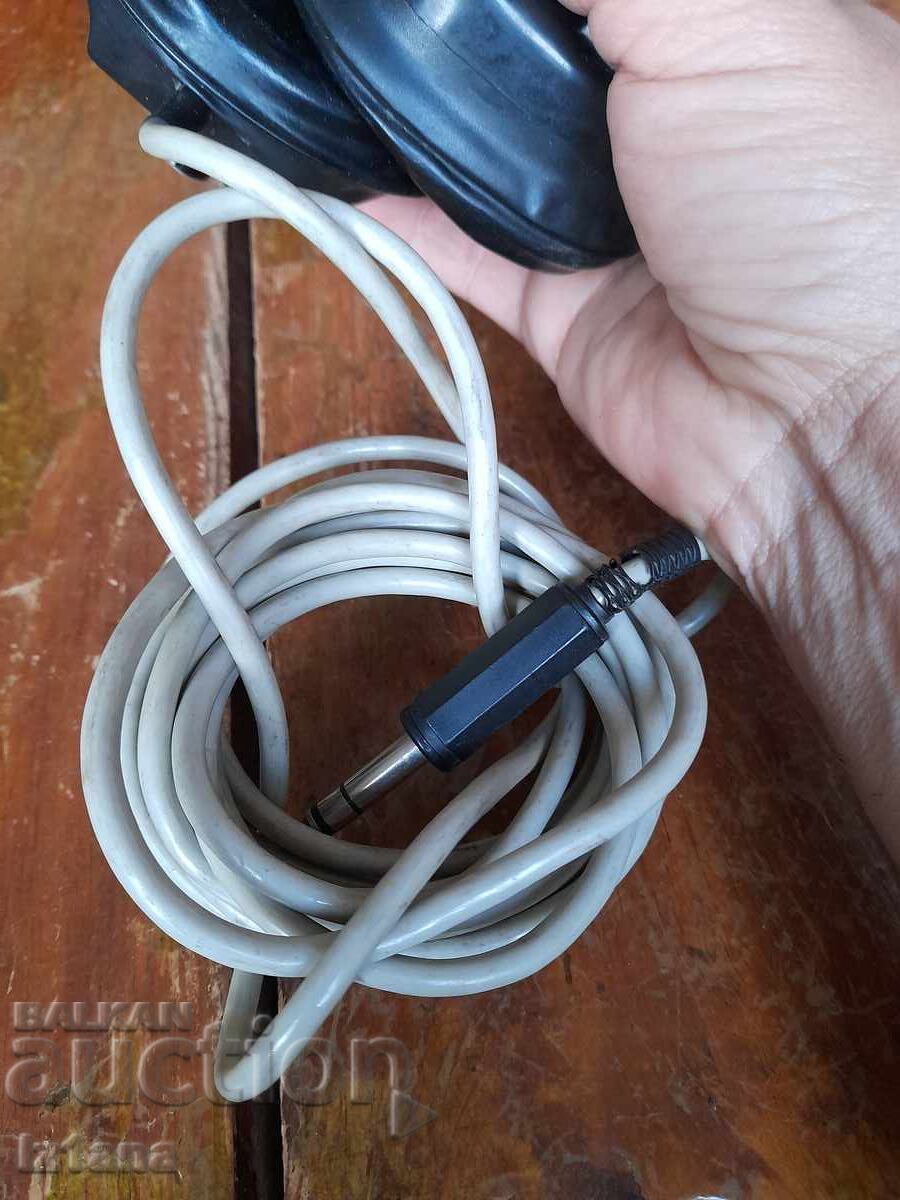 Old Bass Headphones - 6 Old Bass Headphones - 6