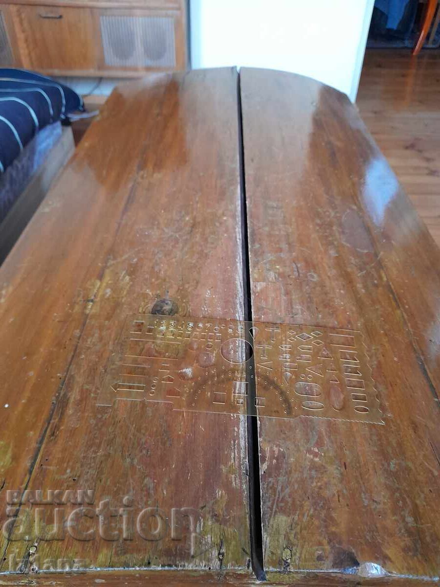 Old officer, commander line