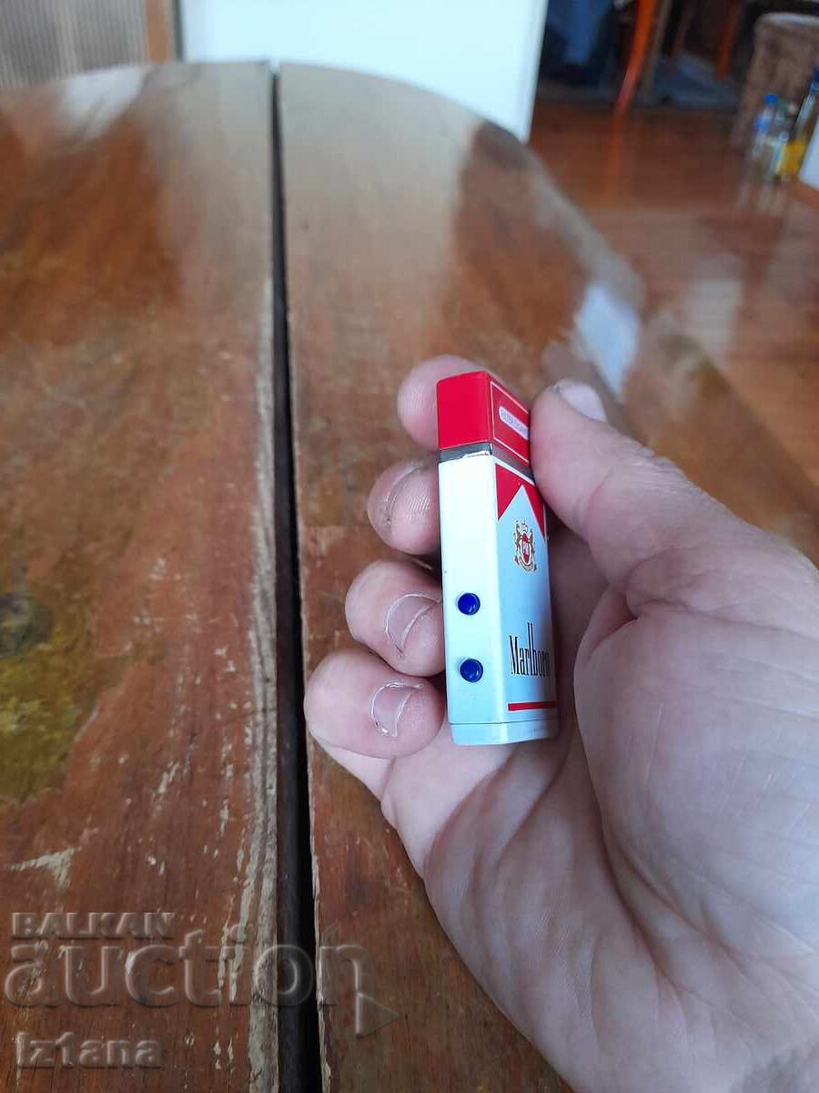Ένας παλιός αναπτήρας Marlboro - 5