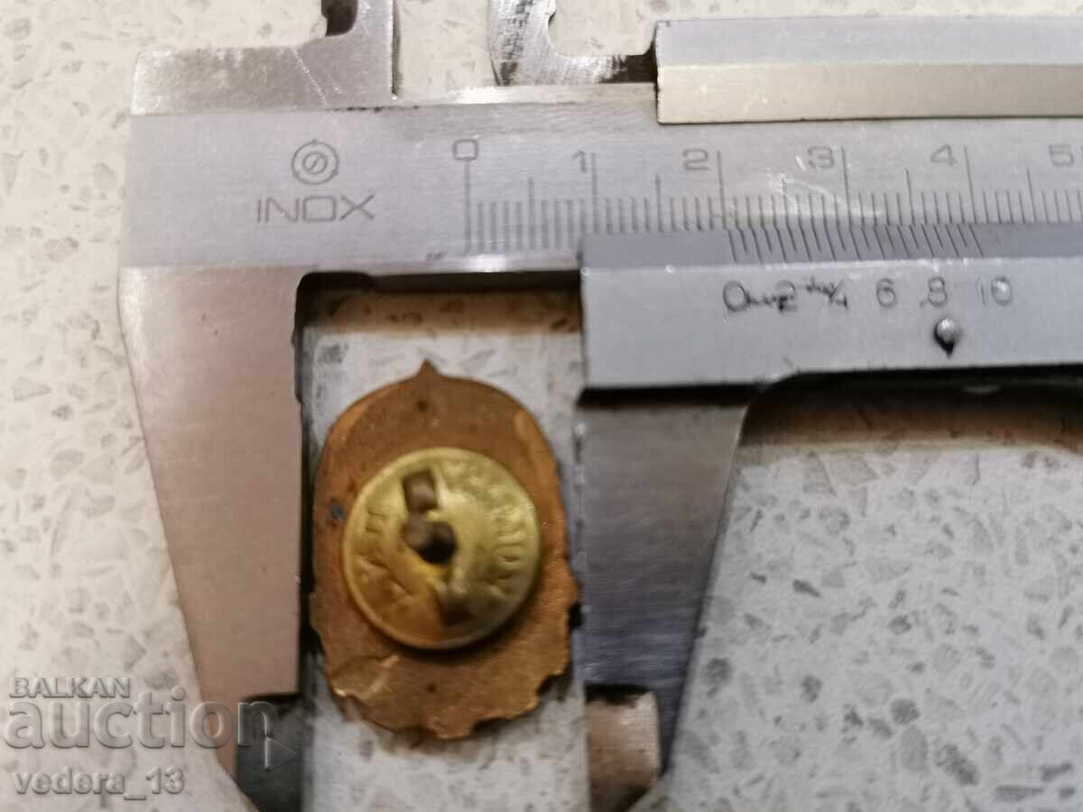 Auction JUNIOR TECHNICIAN Auction JUNIOR TECHNICIAN