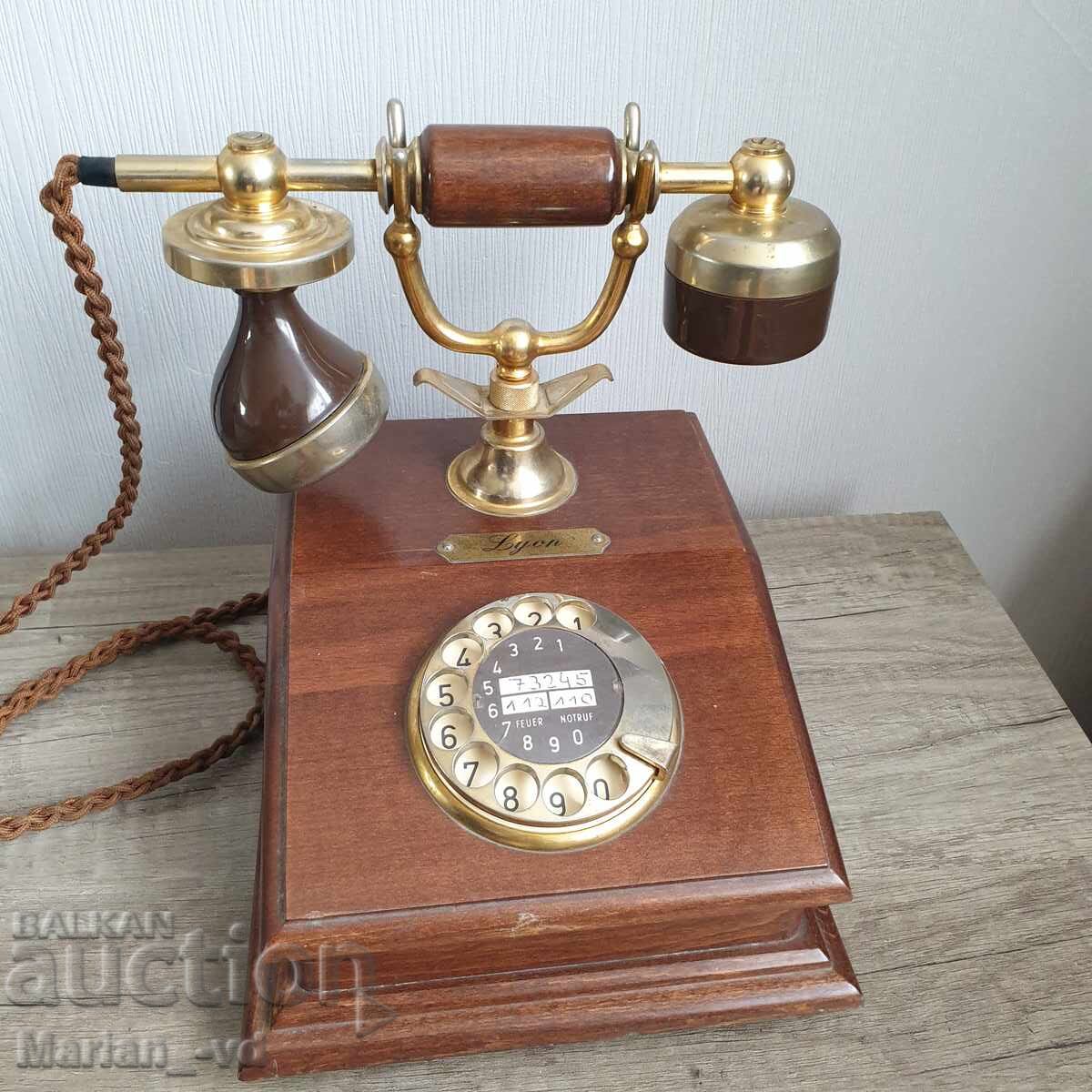 Δημοπρασία Παλιό ξύλινο τηλέφωνο μάρκας "Λιον"
