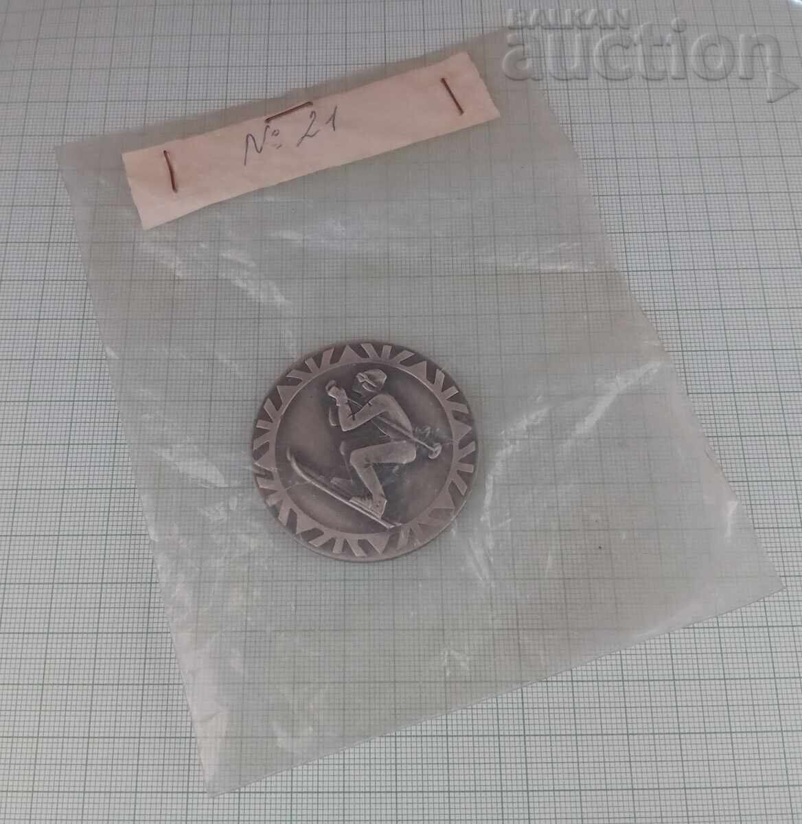 CUPA "ALEKO" PLACHETĂ DE SCHI NR. 21