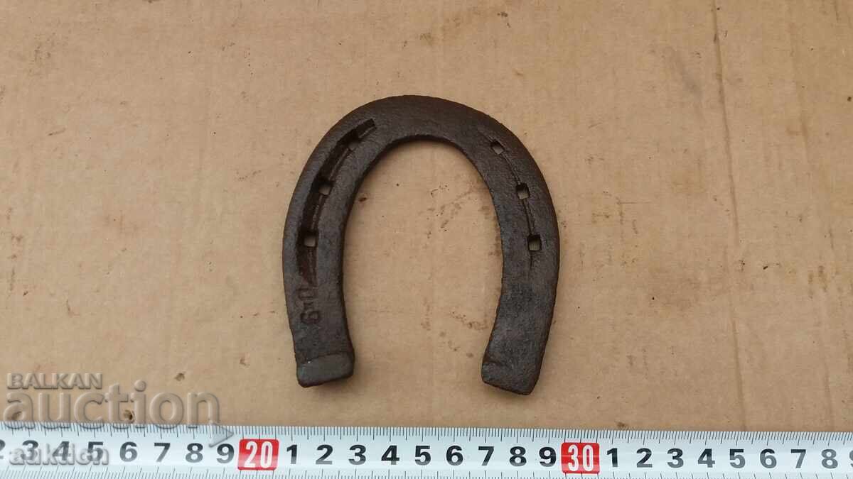 OLD FORGED HORSESHOE OLD FORGED HORSESHOE