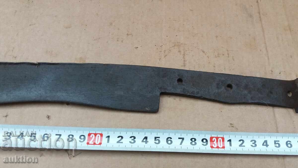 Auction MASSIVE FORGED KNIFE, KARAKULAK Auction MASSIVE FORGED KNIFE, KARAKULAK