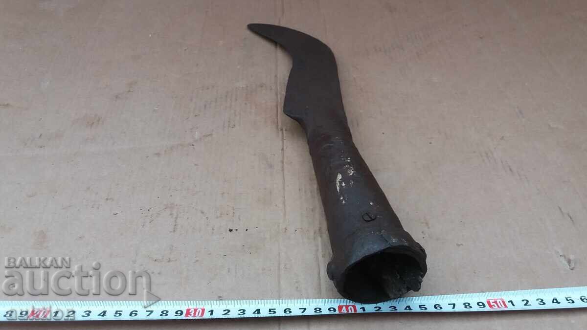 MASSIVE WROUGHT IRON REVIVAL AXE, AXE BLADE - 5