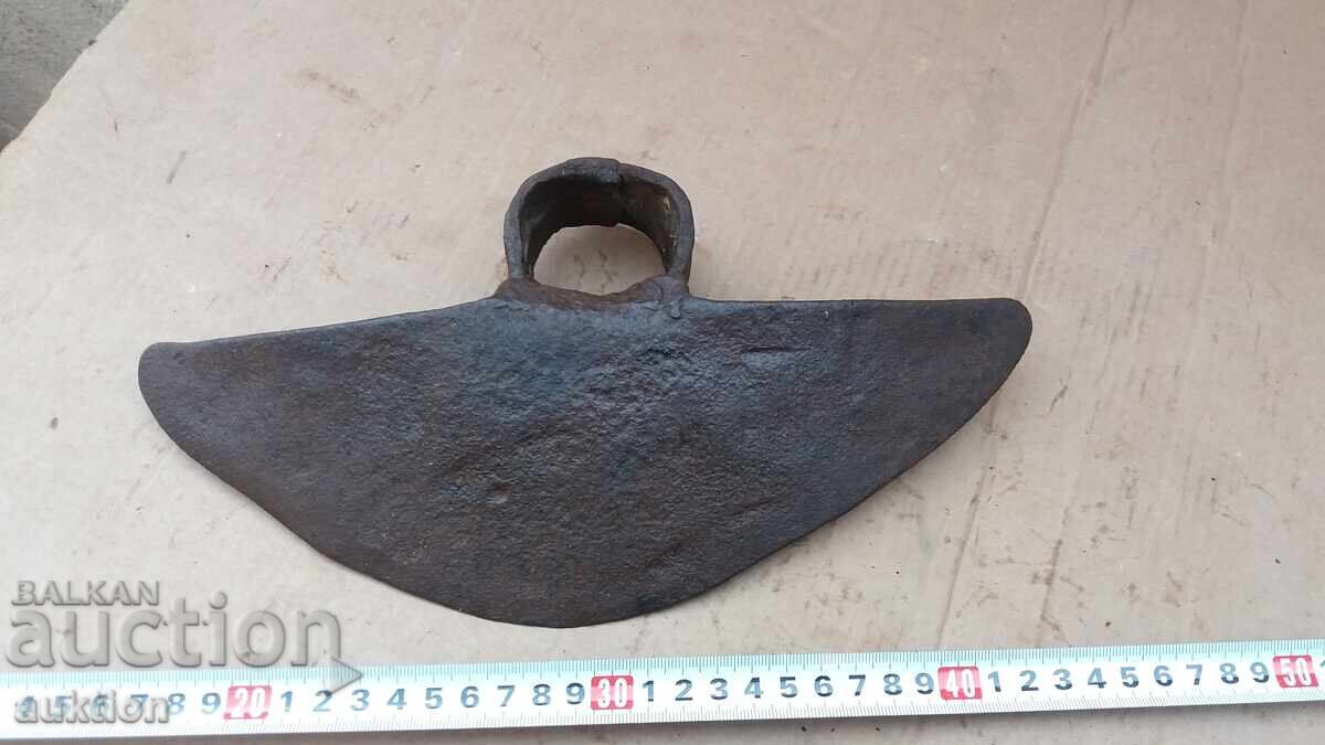 Auction SOLID FORGED HOE Auction SOLID FORGED HOE