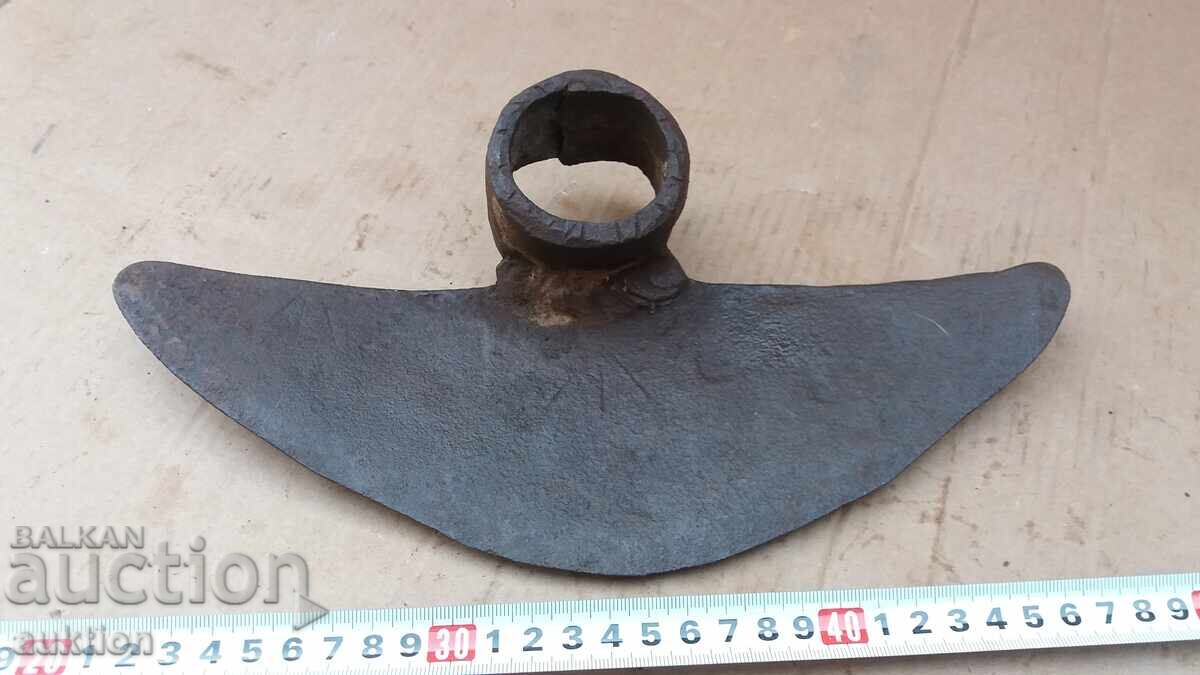 SOLID FORGED HOE - 7 SOLID FORGED HOE - 7