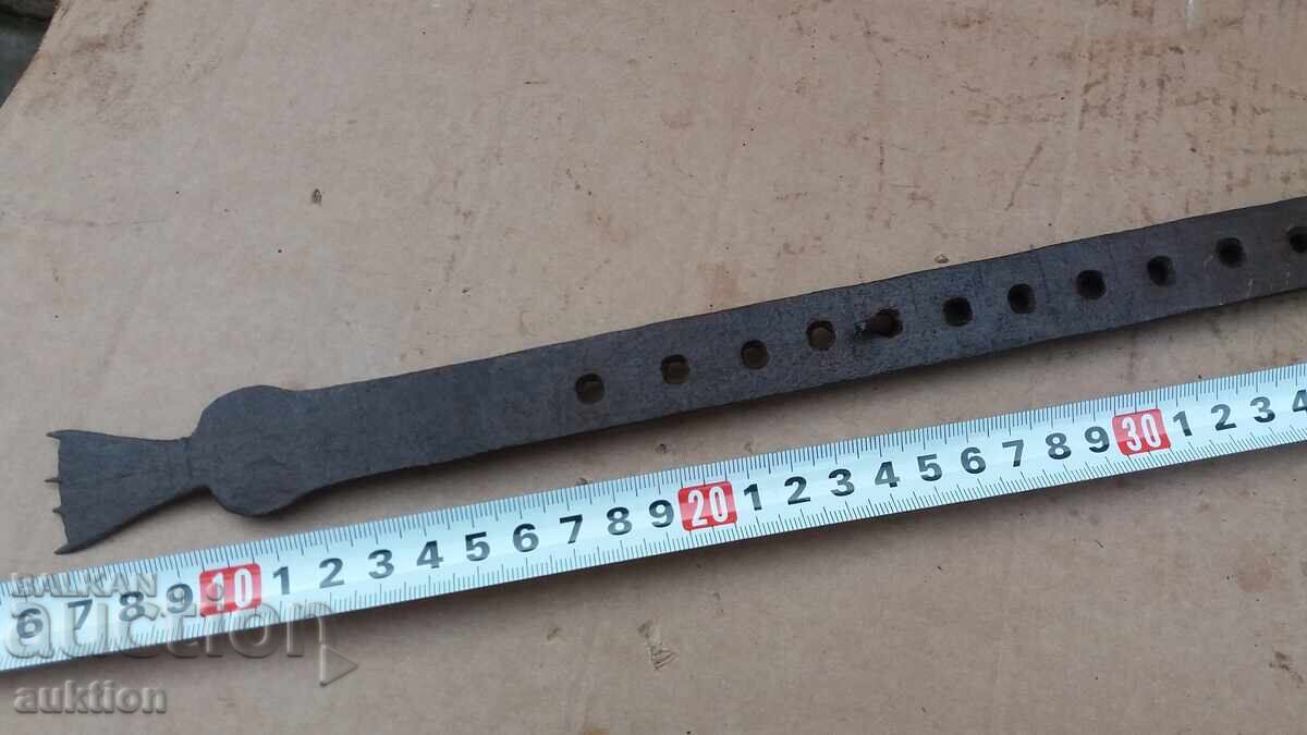 OLD MASSIVE FORGED ARSHIN FOR WEAVING LOOM with price 2.99 BGN | € 1.53 OLD MASSIVE FORGED ARSHIN FOR WEAVING LOOM with price 2.99 BGN | € 1.53
