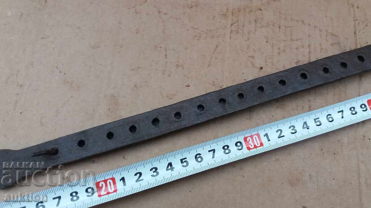 Auction  WROUGHT RENAISSANCE ARSHIN FOR LOOM