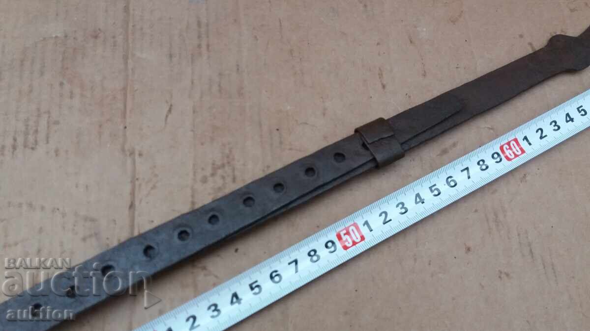 Delivery of WROUGHT RENAISSANCE ARSHIN FOR LOOM