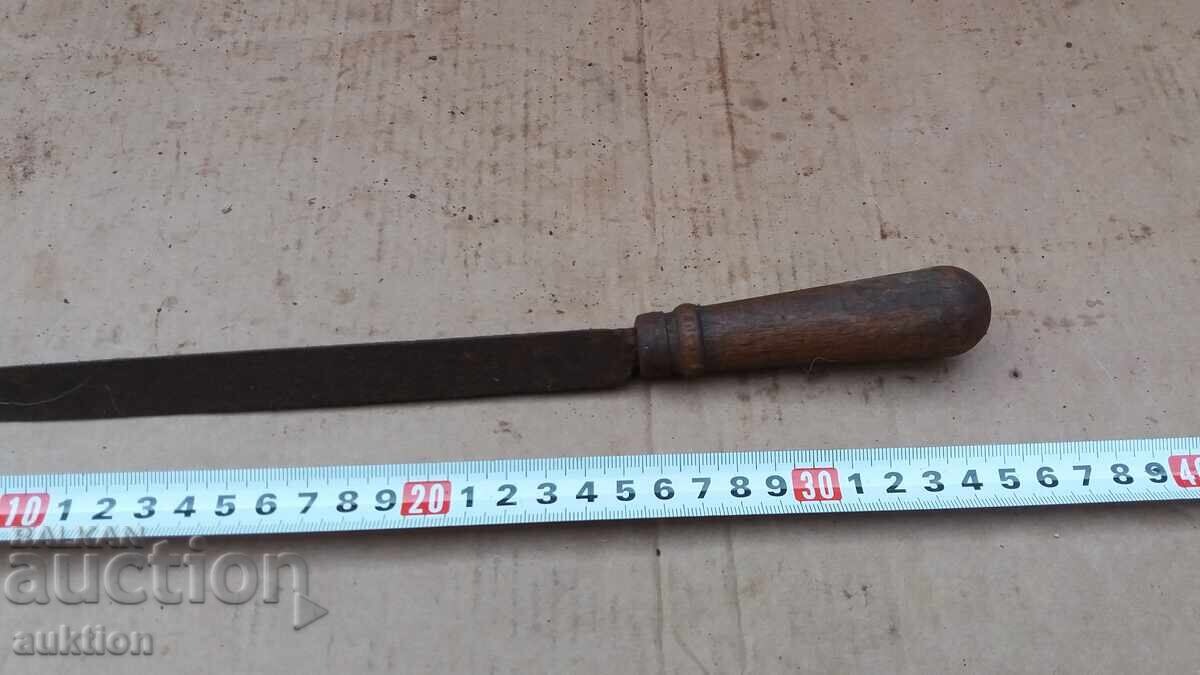 Licitație FERĂSTRĂU VECHI