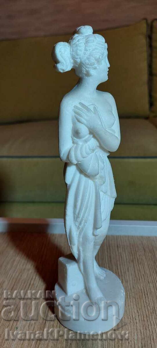 Statuetă figurină pentru colecționari 24cm cu preț 30.00 BGN | € 15.34 Statuetă figurină pentru colecționari 24cm cu preț 30.00 BGN | € 15.34