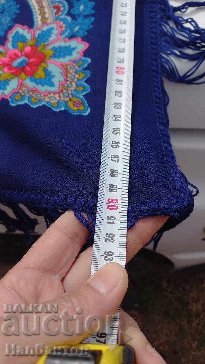 Delivery of OLD WOMEN'S TOWEL HARVEST DRESS Delivery of OLD WOMEN'S TOWEL HARVEST DRESS