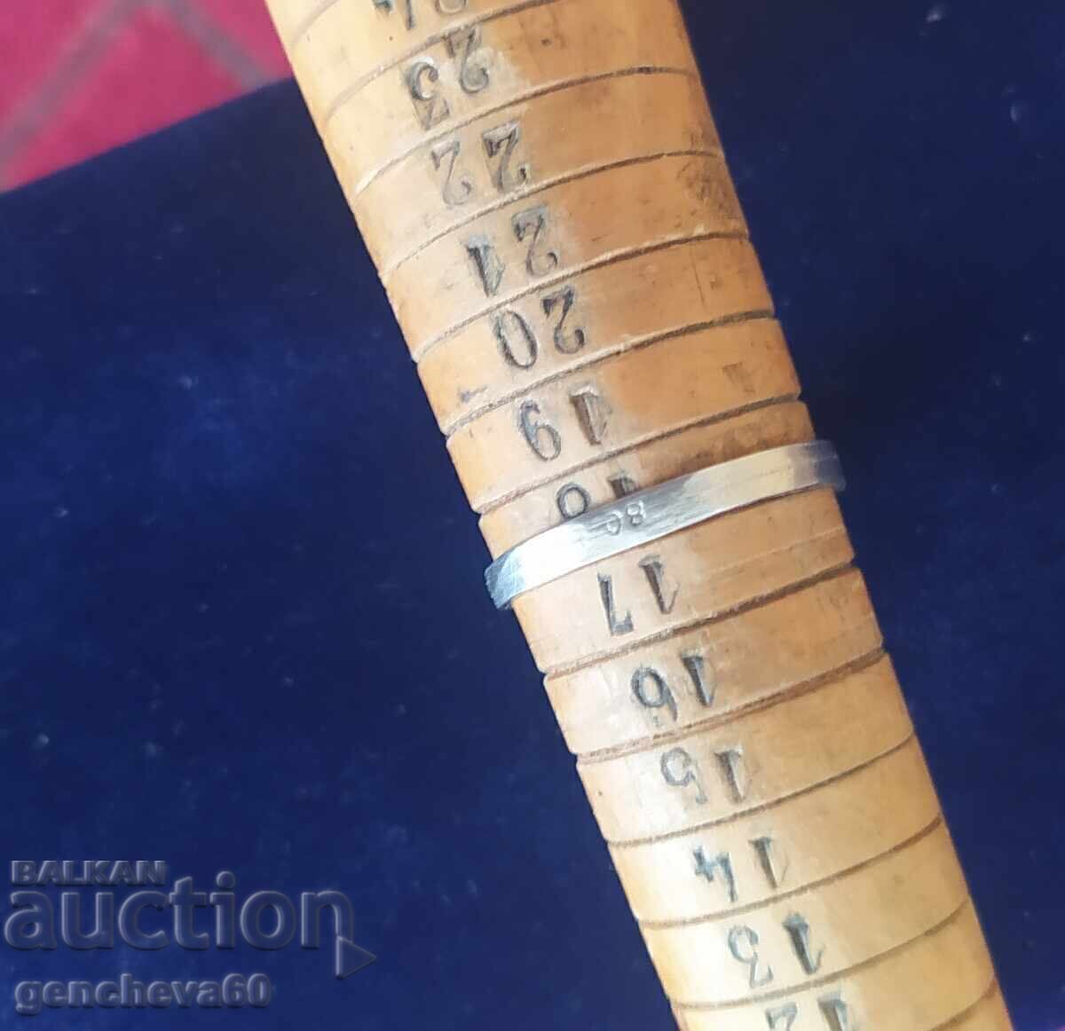 Licitație Inel rar renascentist din argint, proba 800 Licitație Inel rar renascentist din argint, proba 800