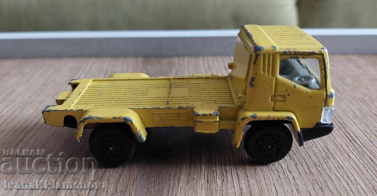Mașinuță metalică Dinky England pentru colecționari