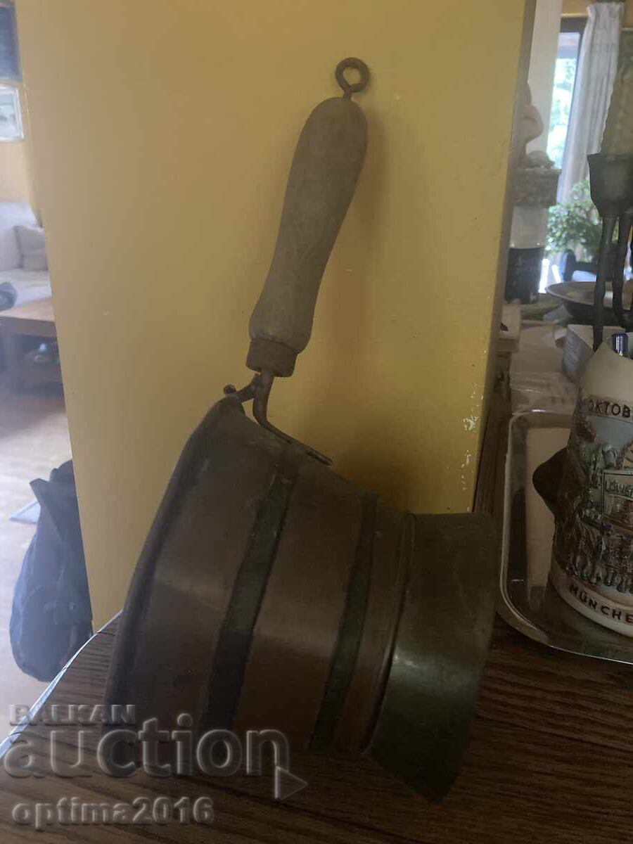 Меден съд с цена 10.00 лв. | € 5.11 Меден съд с цена 10.00 лв. | € 5.11