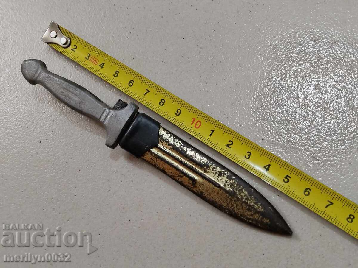 Παλιό συλλεκτικό μαχαίρι με θήκη καμά με τιμή 59.00 BGN | € 30.17 Παλιό συλλεκτικό μαχαίρι με θήκη καμά με τιμή 59.00 BGN | € 30.17