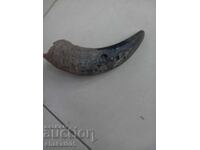 Vechi corn pentru pulbere de pușcă