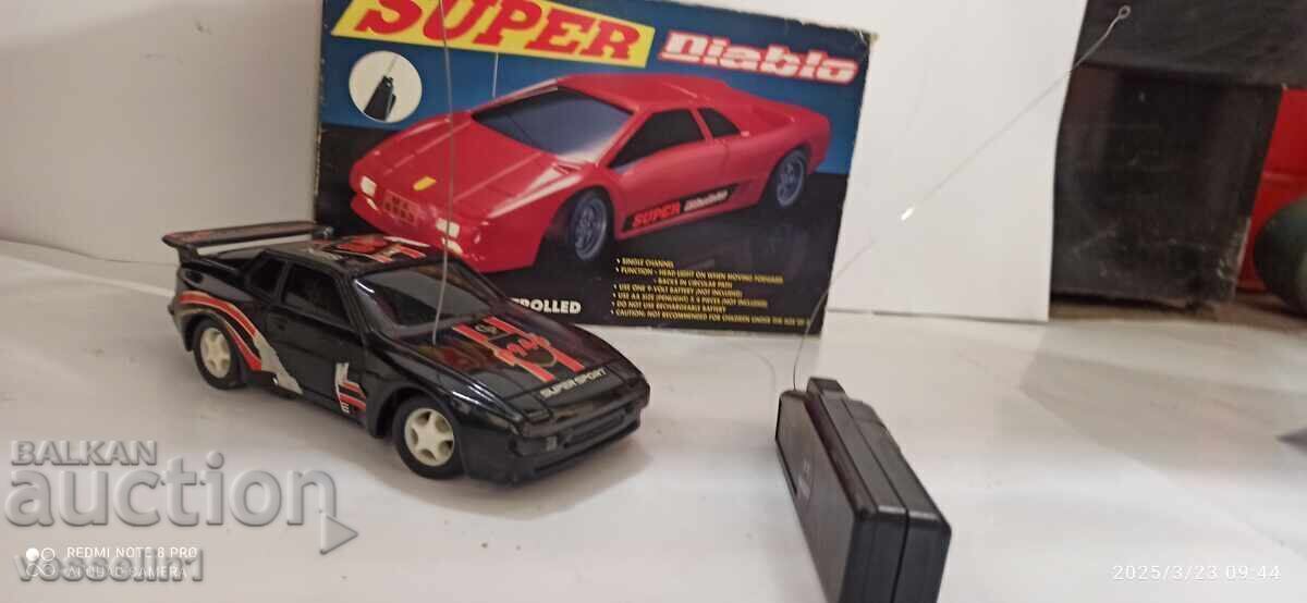 Remote control car 1/24 from the late 80s Porsche 944 with price 35.00 BGN | € 17.90 Remote control car 1/24 from the late 80s Porsche 944 with price 35.00 BGN | € 17.90