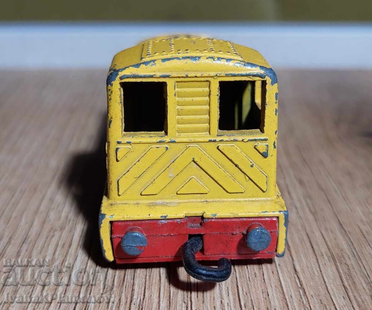 Livrarea Mașinuță metalică Matchbox England pentru colecționari
