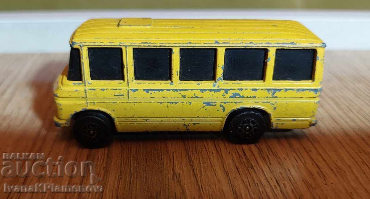 Количка метална Британия за колекционери с цена € 7.00 | 13.69 лв. Количка метална Британия за колекционери с цена € 7.00 | 13.69 лв.