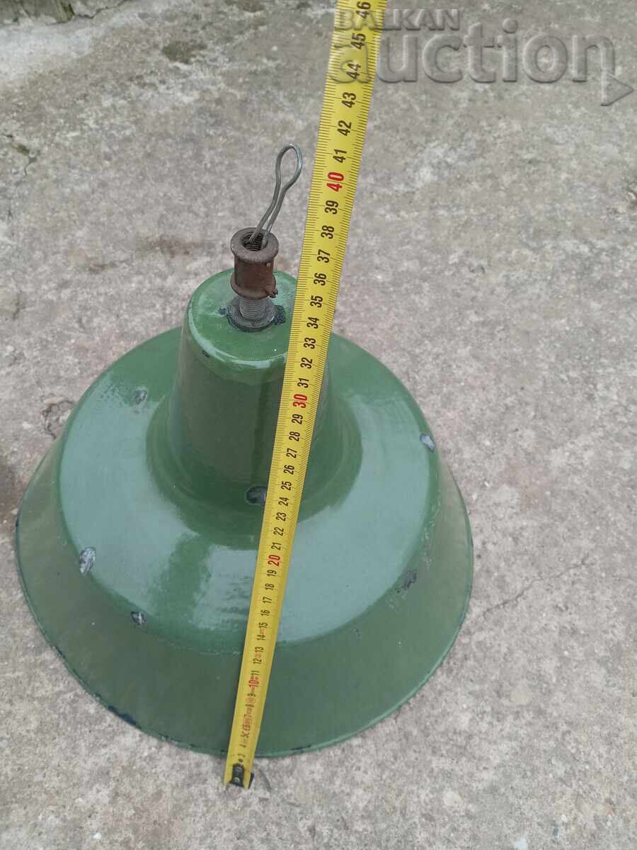large enameled reflector industrial lamp 60s - 7 large enameled reflector industrial lamp 60s - 7
