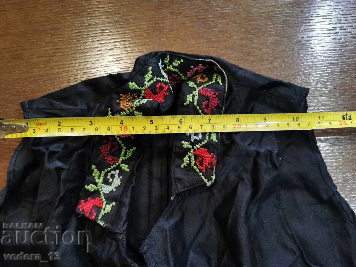 Auction FOLK COSTUME - CHILDREN'S VEST Auction FOLK COSTUME - CHILDREN'S VEST