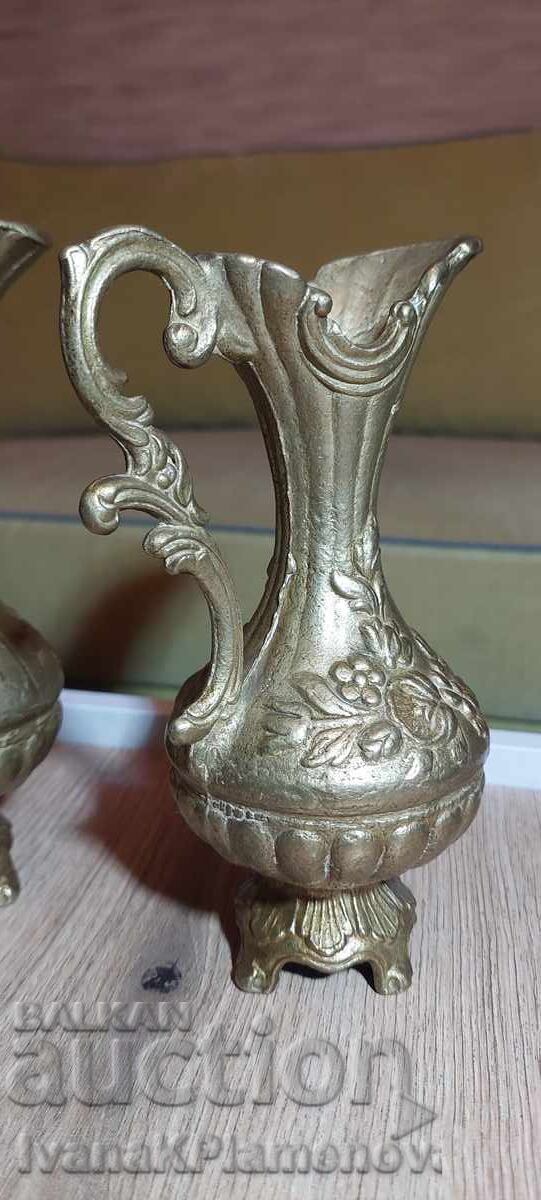 Licitație Canițe de bronz pentru cunoscători, două bucăți