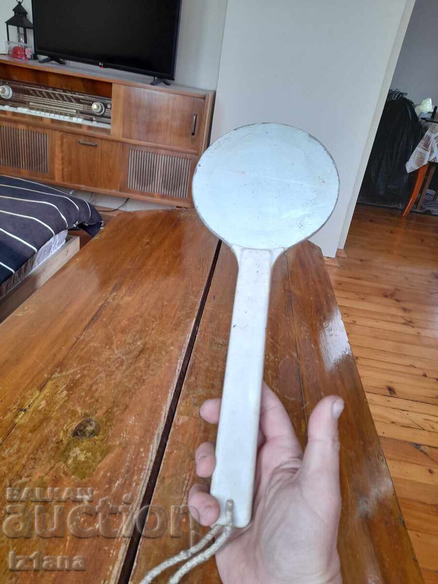 Delivery of Old walking stick Delivery of Old walking stick