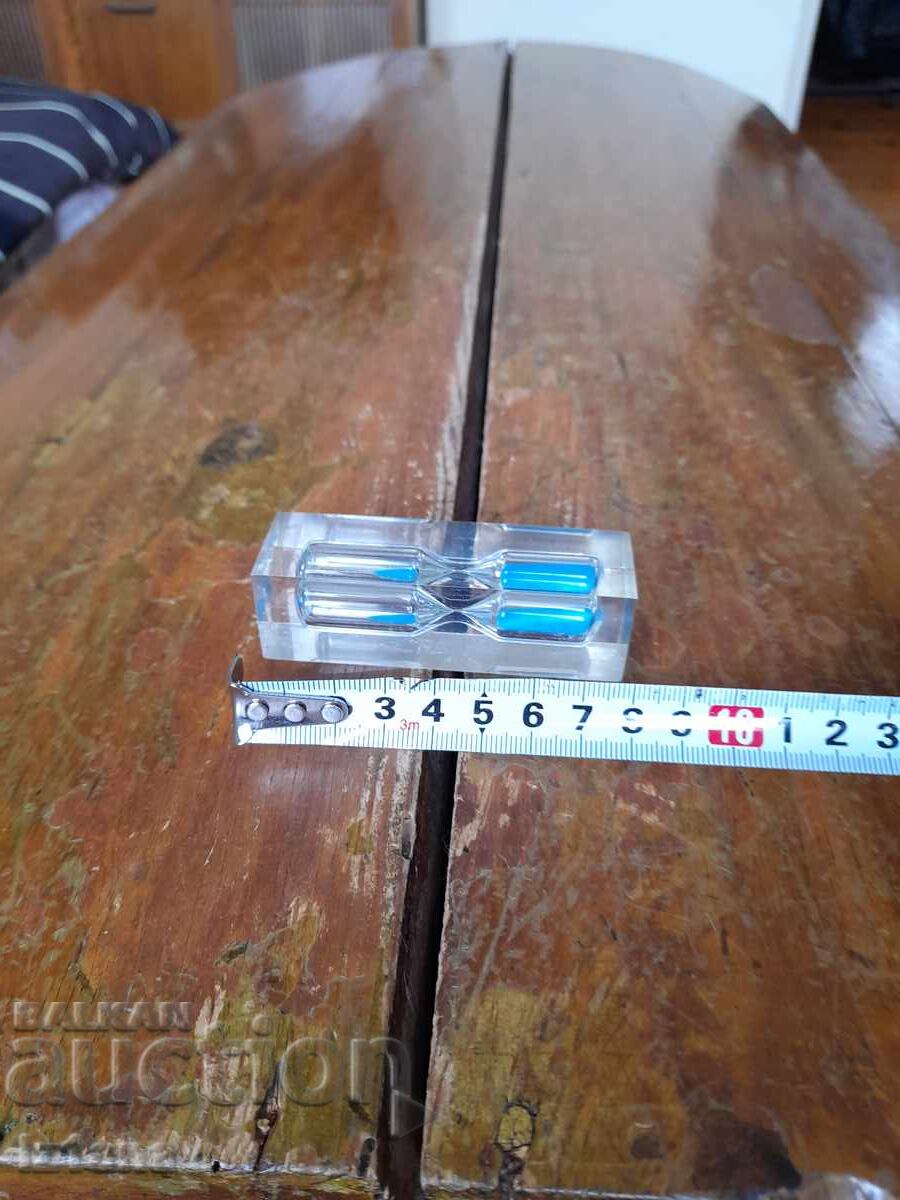 Доставка на Стар пясъчен часовник