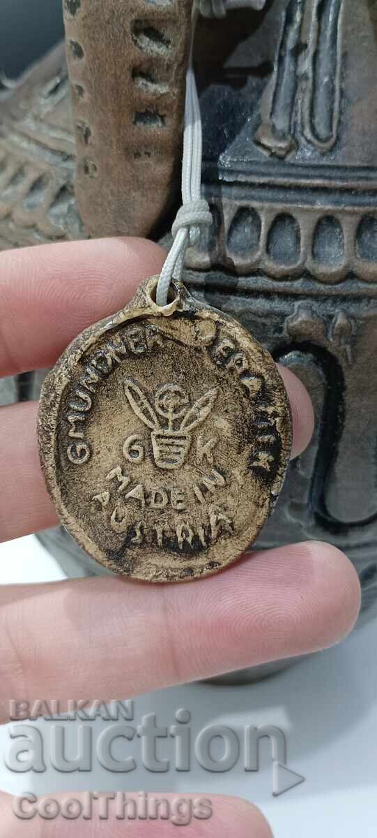 Delivery of Wonderful marked vintage vase