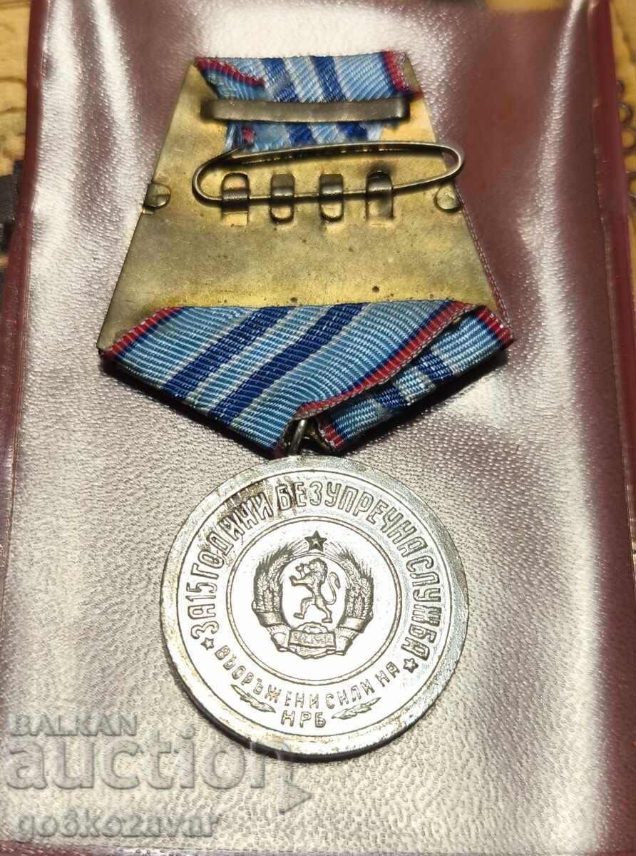 Μετάλλιο για 15 χρόνια άψογης υπηρεσίας Ένοπλες Δυνάμεις ΛΔΒ με τιμή 8.50 BGN | € 4.35