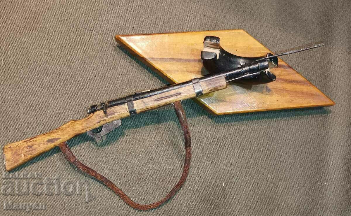 Аукцион Стара миниатюра на пушка"Мосин Наган". Аукцион Стара миниатюра на пушка"Мосин Наган".