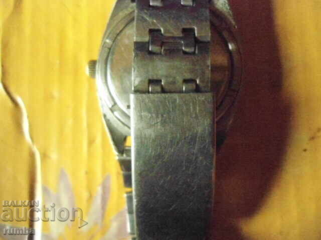 Auction Raketa Auction Raketa