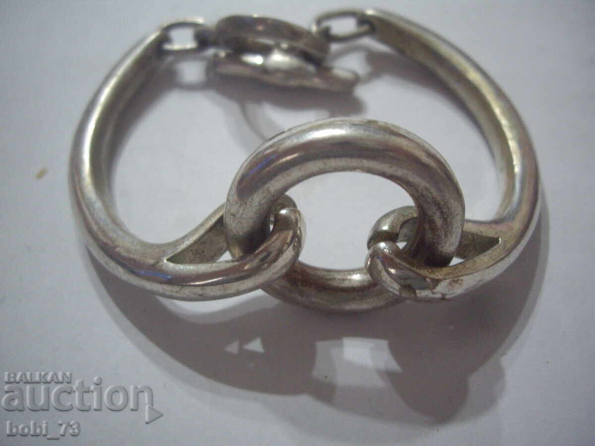 Livrarea Brățară masivă veche interesantă