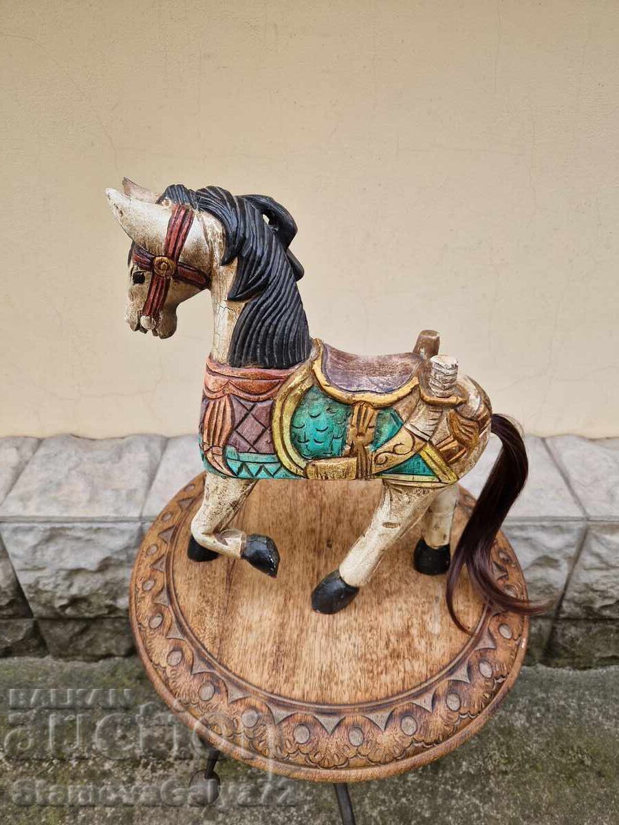 Аукцион Стара колекционерска антикварна дървена фигура Аукцион Стара колекционерска антикварна дървена фигура