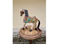 Figurină antică din lemn, de colecție veche