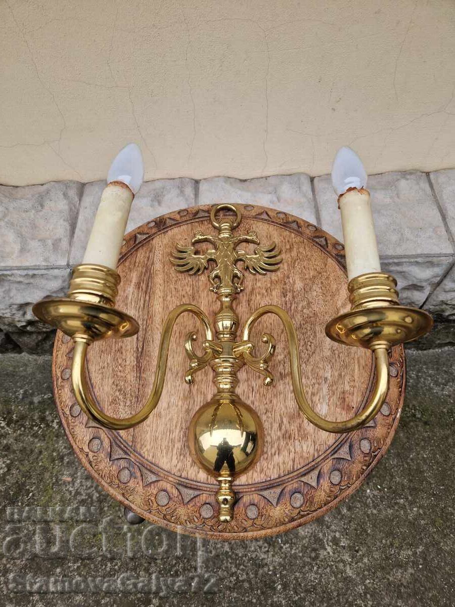 O pereche superbă de aplice antice din bronz cu preț 297.00 BGN | € 151.85 O pereche superbă de aplice antice din bronz cu preț 297.00 BGN | € 151.85