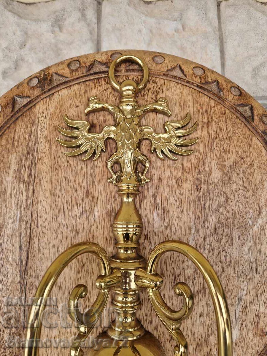 Licitație O pereche superbă de aplice antice din bronz Licitație O pereche superbă de aplice antice din bronz