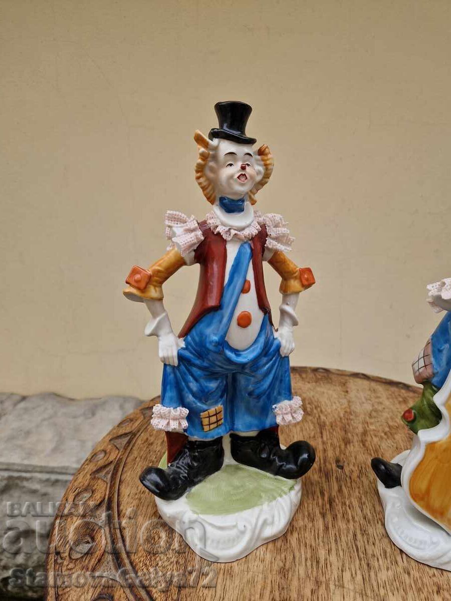 A pair of beautiful collectible porcelain figures - 6