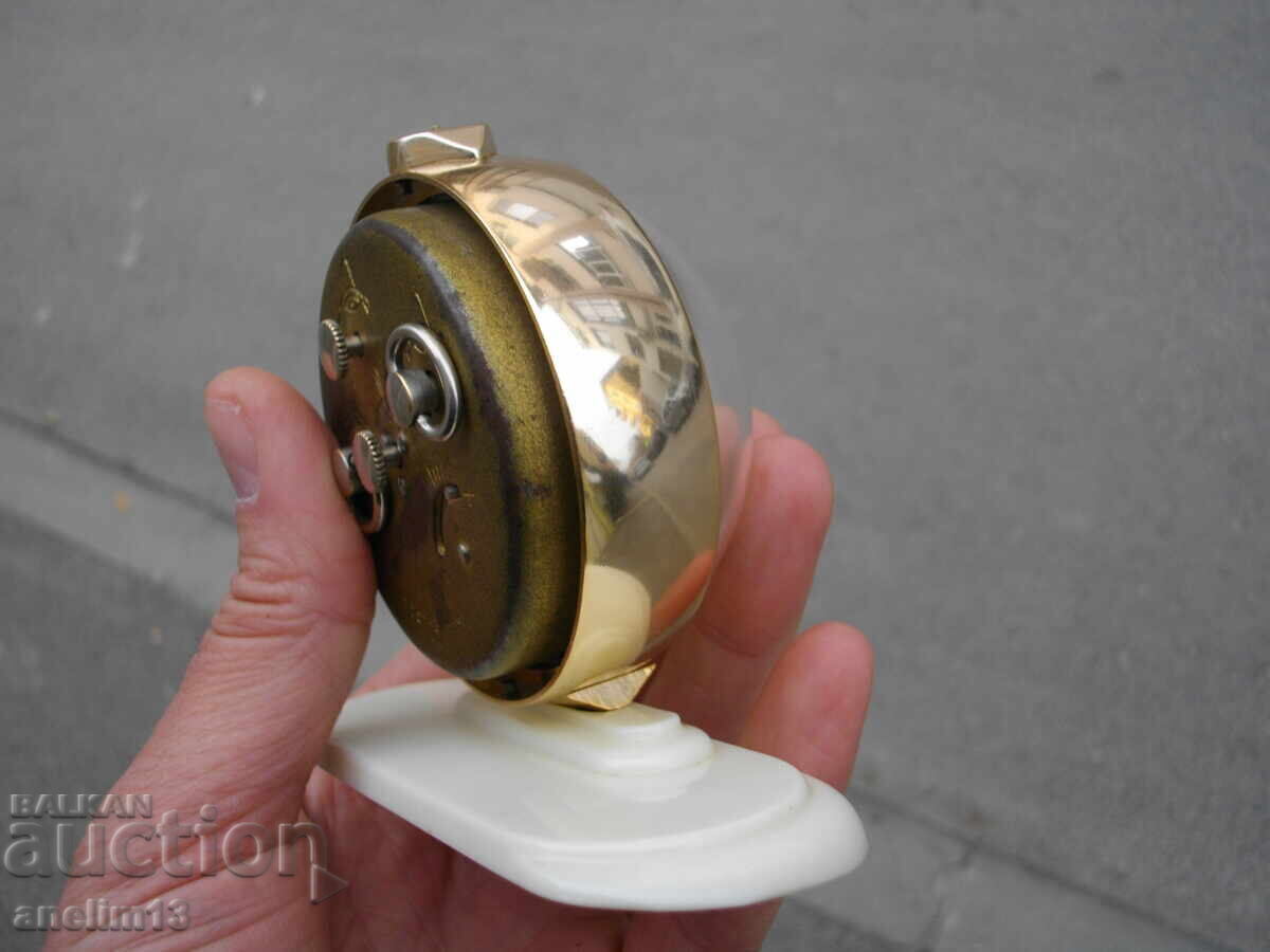 Delivery of COLLECTOR'S RARE ALARM CLOCK VOSTOK SLAVA GLOBUS SLAVA Delivery of COLLECTOR'S RARE ALARM CLOCK VOSTOK SLAVA GLOBUS SLAVA