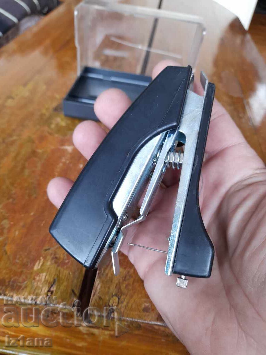 Доставка на Стара ръчна шевна машина