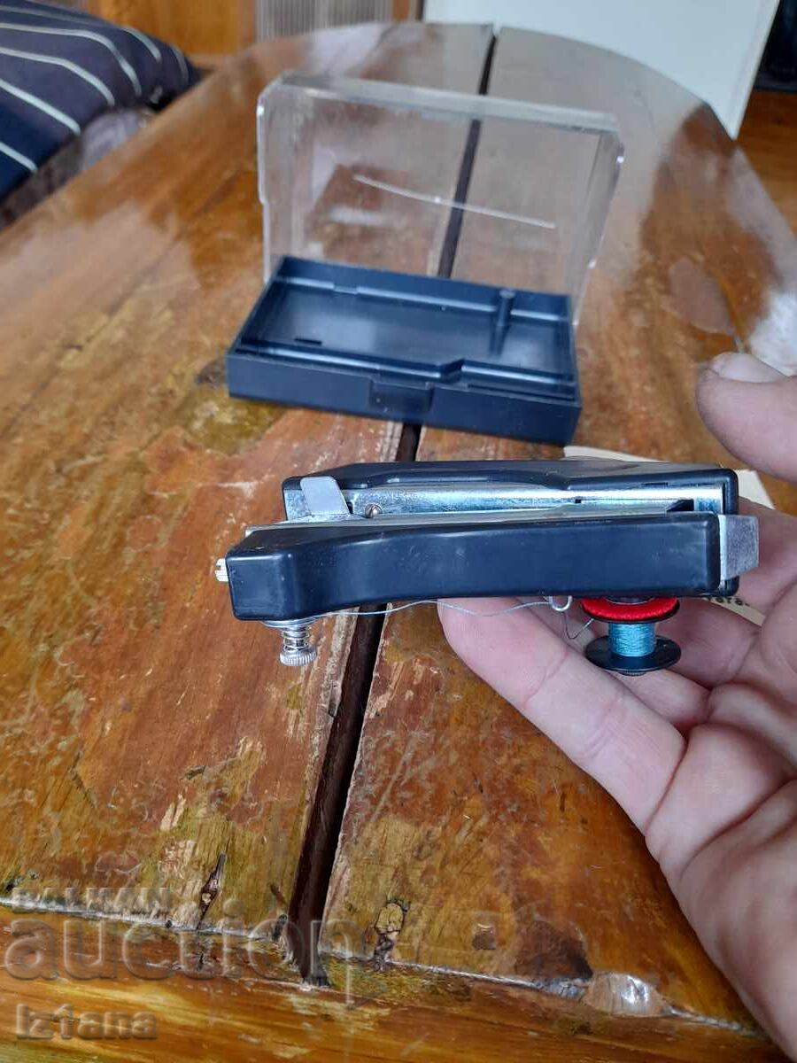 Стара ръчна шевна машина - 6